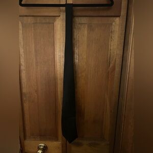 Wolf Mark Men’s Handmade Classic Minimalist Tie, 100% Silk